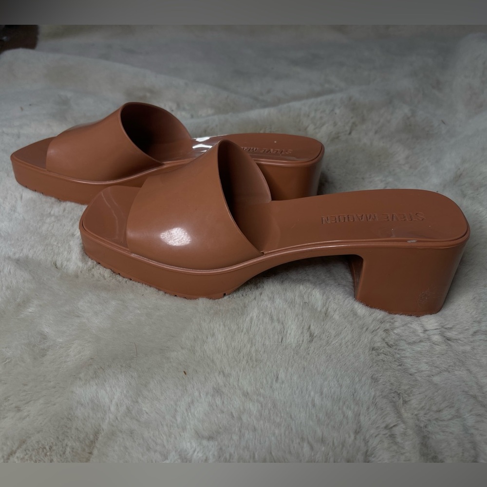 Steve Madden Tan Platform Slide Sandals